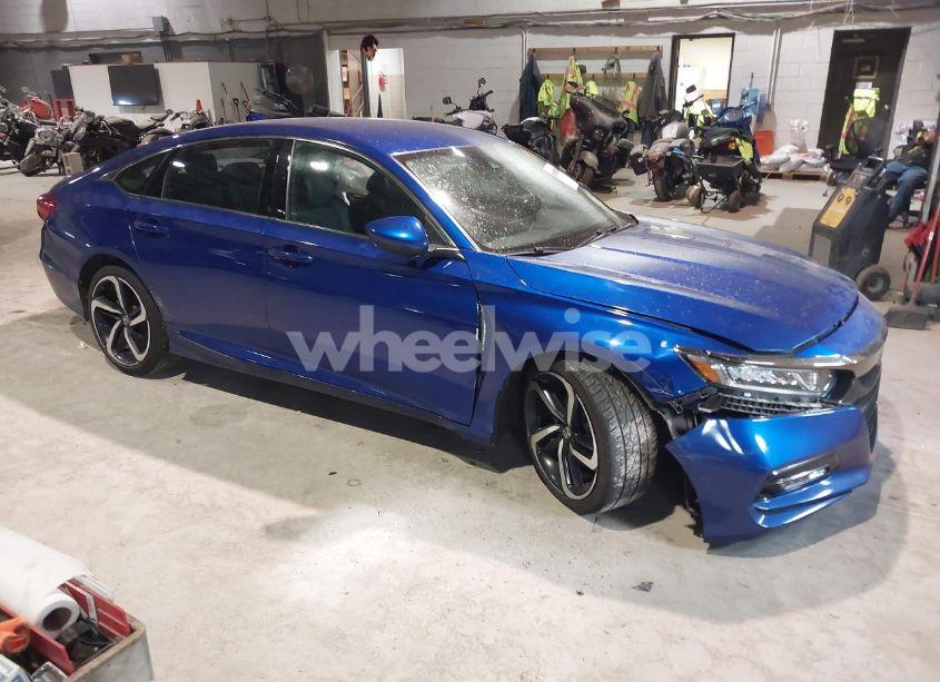 2018 Honda Accord SPORT (VIN 1HGCV1F39JA220143) main photo