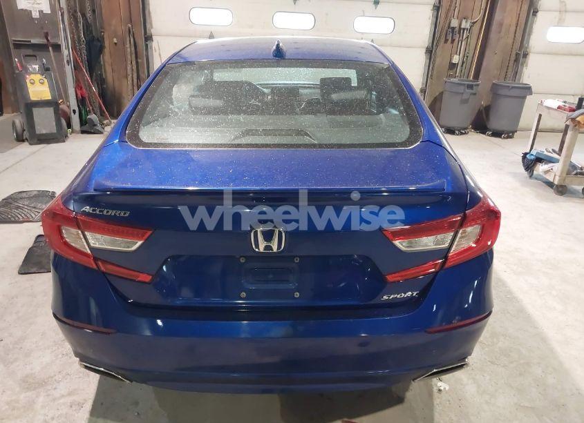 Photo 16 of 2018 Honda Accord SPORT (VIN 1HGCV1F39JA220143)