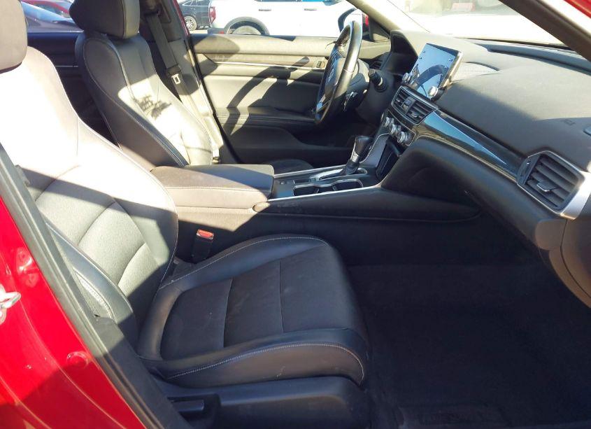 Photo 5 of 2018 Honda Accord SPORT (VIN 1HGCV1F39JA237945)