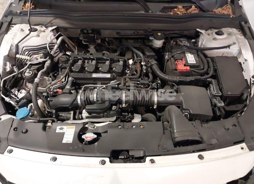 Photo 10 of 2018 Honda Accord SPORT (VIN 1HGCV1F39JA259797)