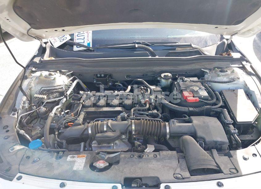 Photo 10 of 2018 Honda Accord SPORT (VIN 1HGCV1F39JA265857)