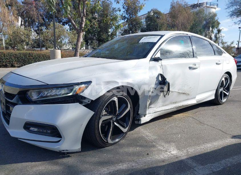 Photo 6 of 2018 Honda Accord SPORT (VIN 1HGCV1F39JA265857)