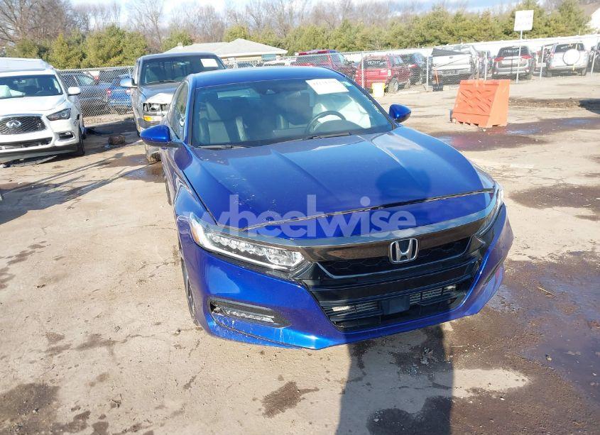 2019 Honda Accord SPORT (VIN 1HGCV1F39KA007131) main photo