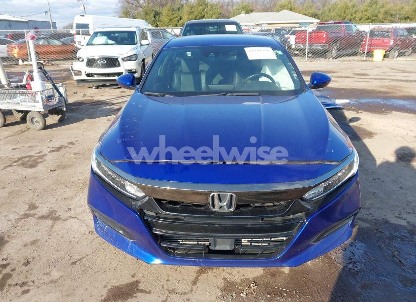 Photo 13 of 2019 Honda Accord SPORT (VIN 1HGCV1F39KA007131)