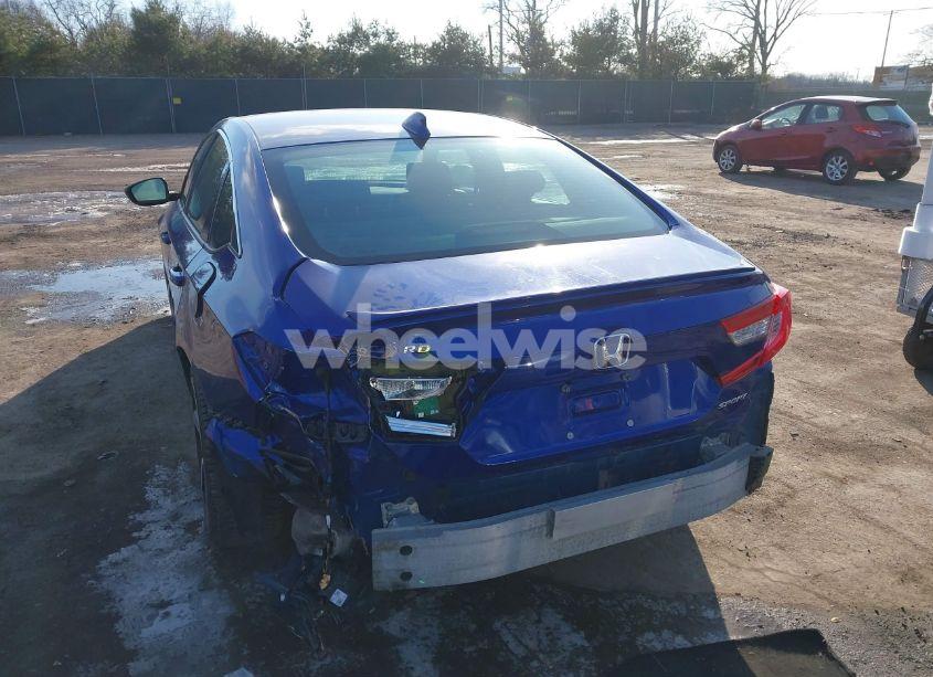 Photo 3 of 2019 Honda Accord SPORT (VIN 1HGCV1F39KA007131)