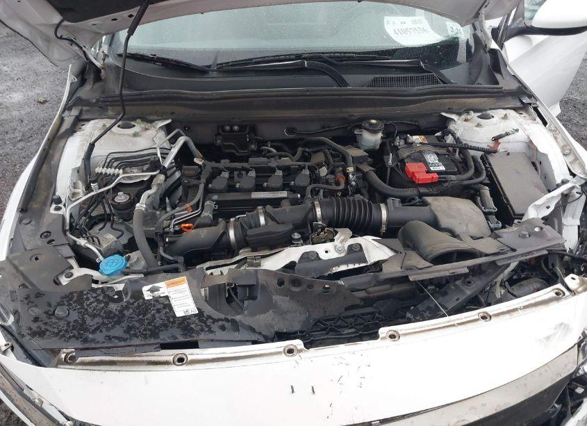 Photo 10 of 2019 Honda Accord SPORT (VIN 1HGCV1F39KA009428)