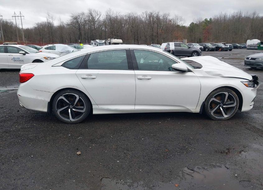 Photo 13 of 2019 Honda Accord SPORT (VIN 1HGCV1F39KA009428)