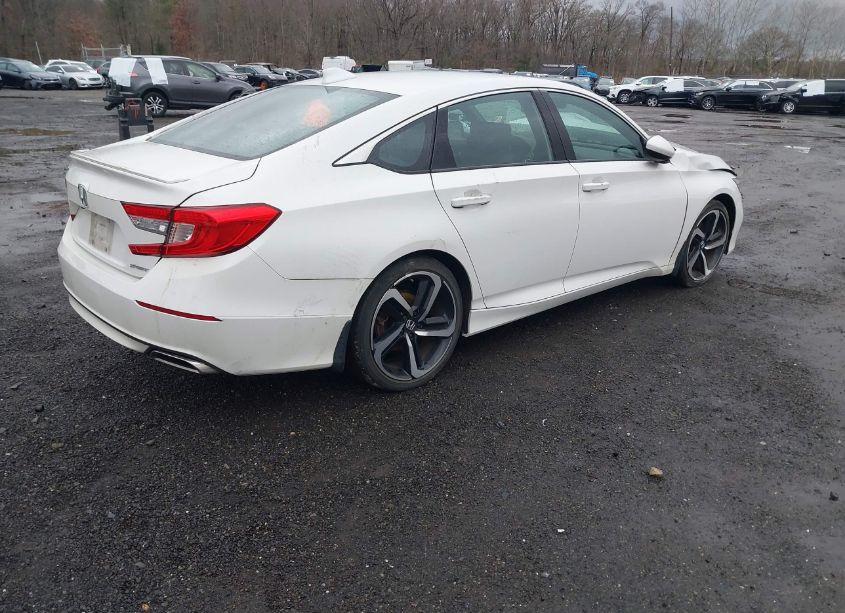 Photo 4 of 2019 Honda Accord SPORT (VIN 1HGCV1F39KA009428)