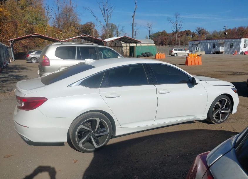 Photo 12 of 2019 Honda Accord SPORT (VIN 1HGCV1F39KA010661)