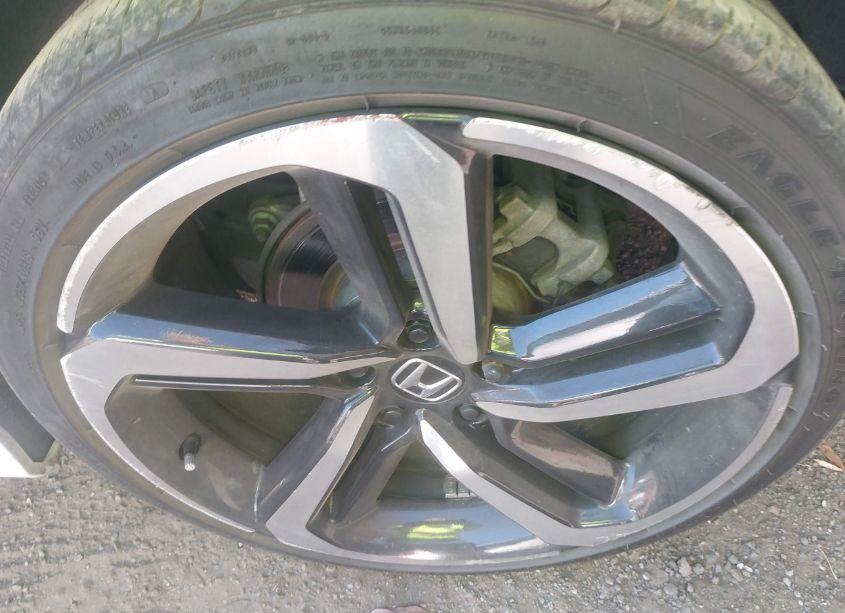 Photo 16 of 2019 Honda Accord SPORT (VIN 1HGCV1F39KA010661)