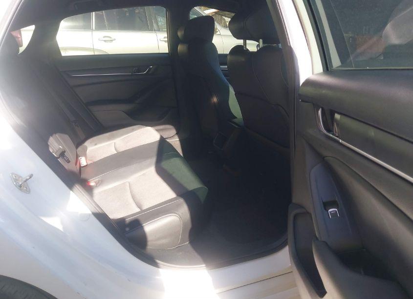 Photo 8 of 2019 Honda Accord SPORT (VIN 1HGCV1F39KA010661)