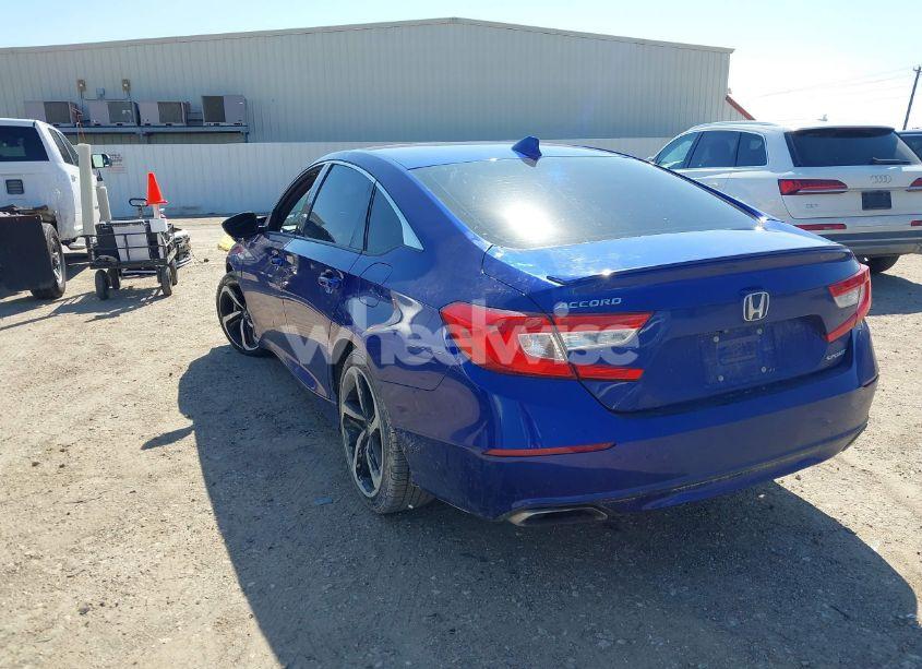 Photo 3 of 2019 Honda Accord SPORT (VIN 1HGCV1F39KA019585)