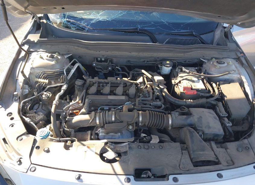 Photo 10 of 2019 Honda Accord SPORT (VIN 1HGCV1F39KA062324)