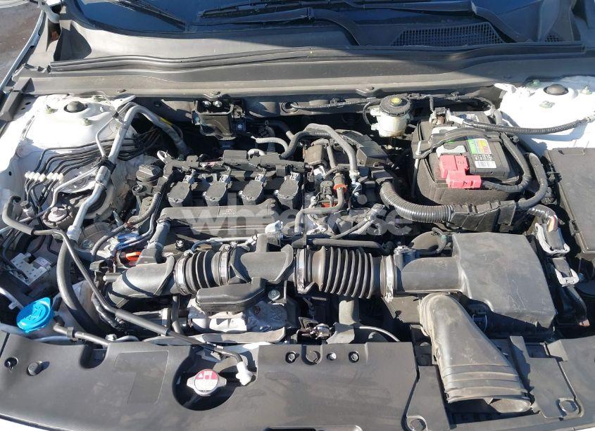 Photo 10 of 2019 Honda Accord SPORT (VIN 1HGCV1F39KA073159)