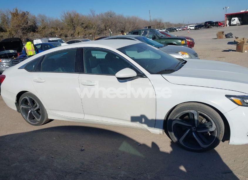 Photo 13 of 2019 Honda Accord SPORT (VIN 1HGCV1F39KA073159)