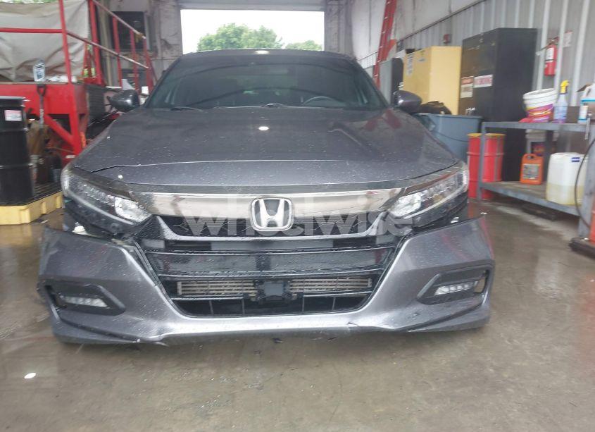 Photo 12 of 2019 Honda Accord SPORT (VIN 1HGCV1F39KA092245)
