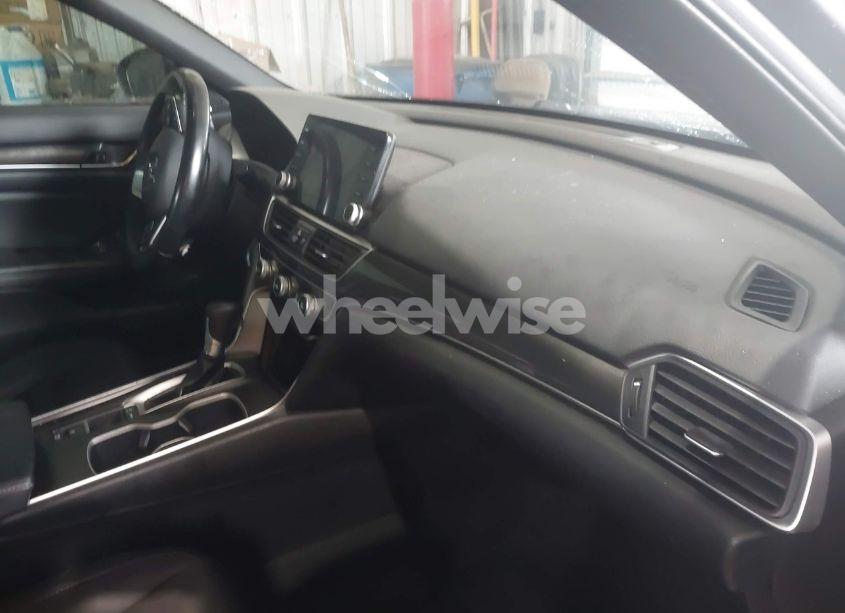 Photo 17 of 2019 Honda Accord SPORT (VIN 1HGCV1F39KA092245)