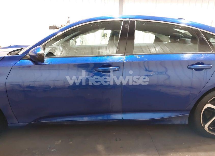 Photo 15 of 2019 Honda Accord SPORT (VIN 1HGCV1F39KA100621)