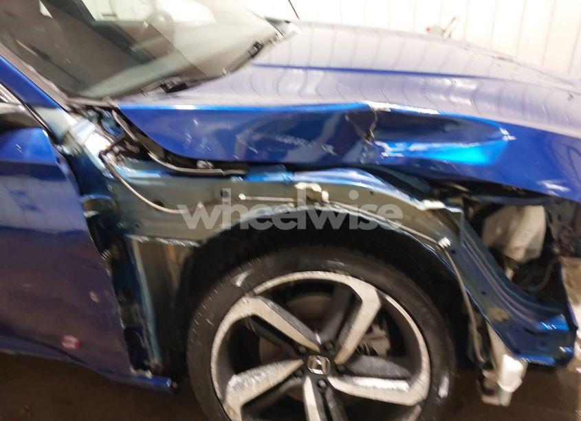 Photo 18 of 2019 Honda Accord SPORT (VIN 1HGCV1F39KA100621)