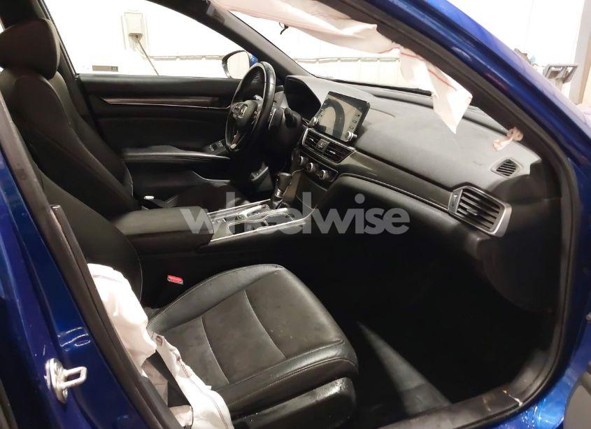 Photo 5 of 2019 Honda Accord SPORT (VIN 1HGCV1F39KA100621)