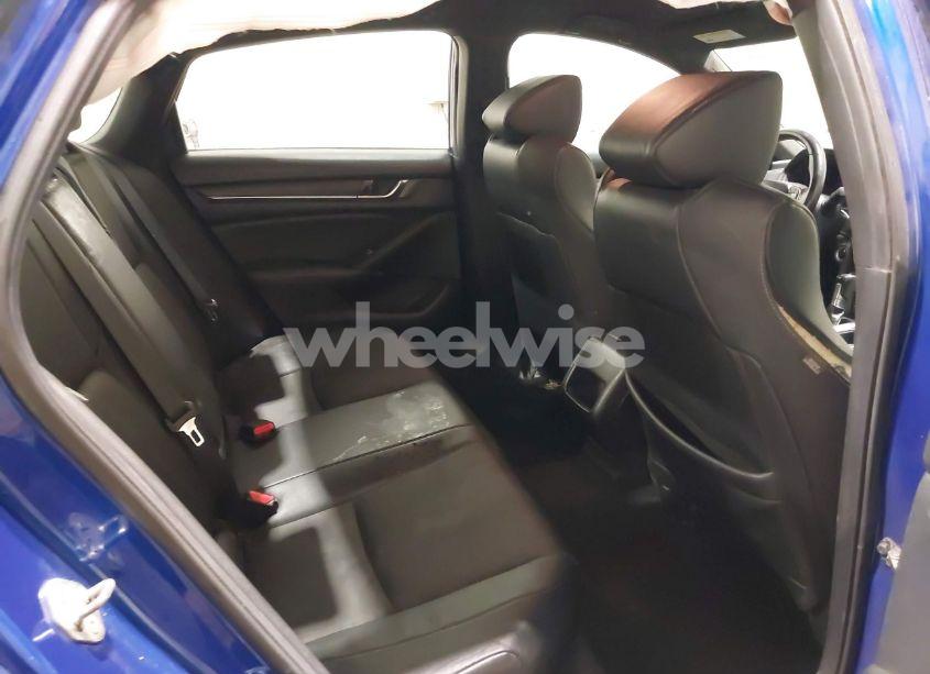 Photo 8 of 2019 Honda Accord SPORT (VIN 1HGCV1F39KA100621)