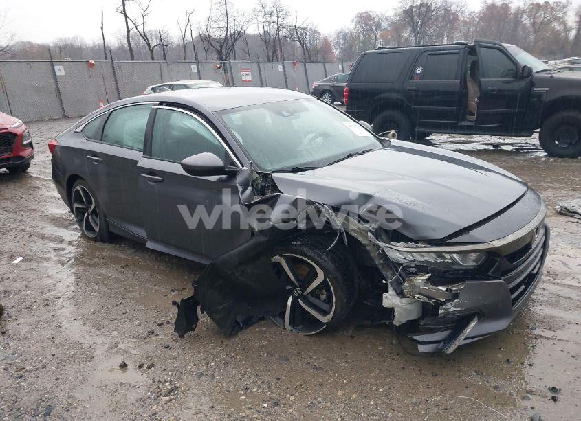 2019 Honda Accord SPORT (VIN 1HGCV1F39KA135806) main photo