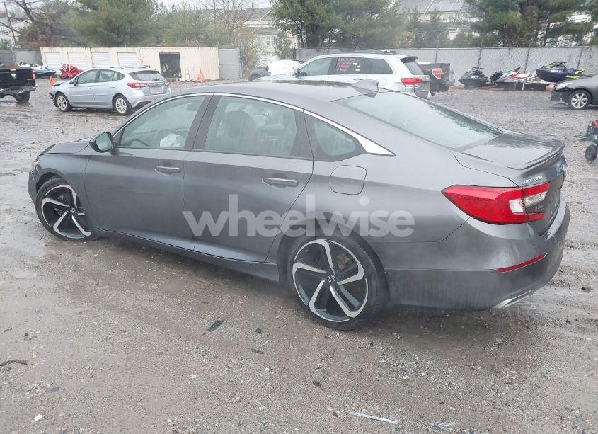 Photo 3 of 2019 Honda Accord SPORT (VIN 1HGCV1F39KA135806)