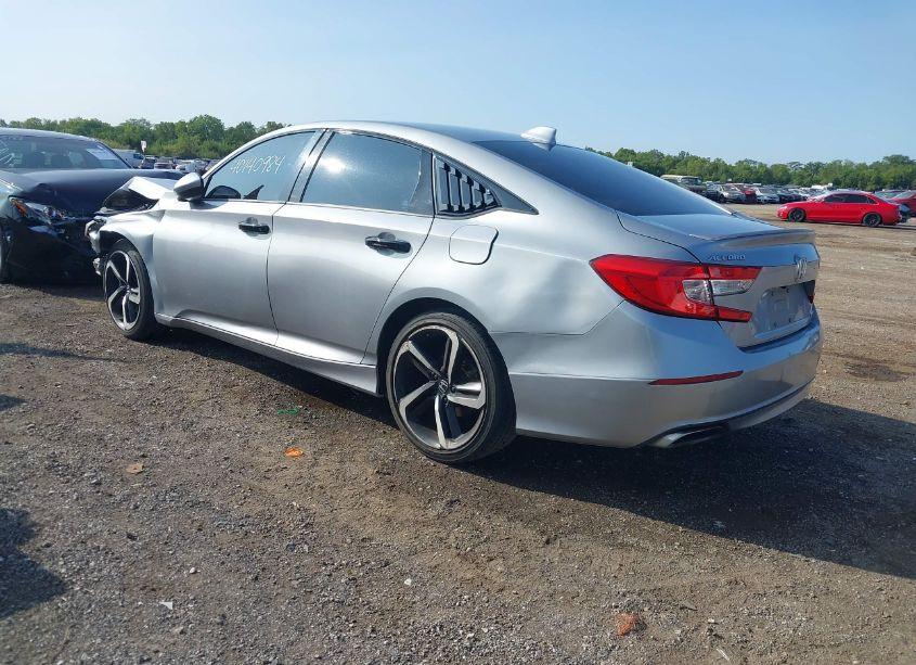 Photo 3 of 2019 Honda Accord SPORT (VIN 1HGCV1F39KA142111)