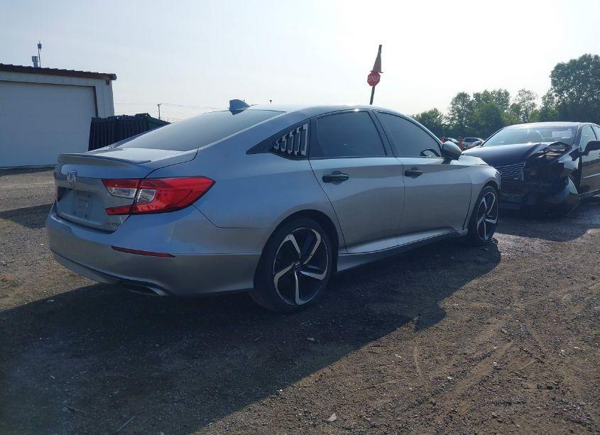 Photo 4 of 2019 Honda Accord SPORT (VIN 1HGCV1F39KA142111)