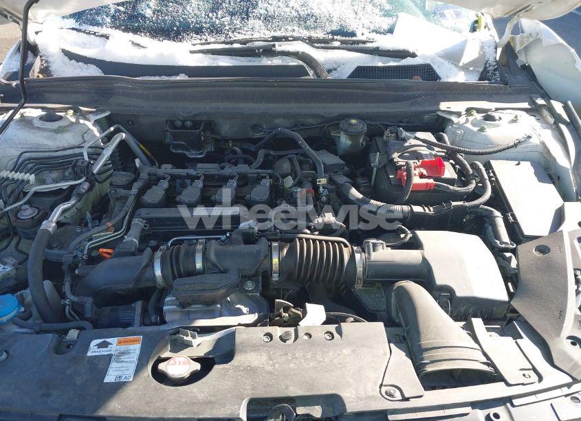 Photo 10 of 2019 Honda Accord SPORT (VIN 1HGCV1F39KA156476)