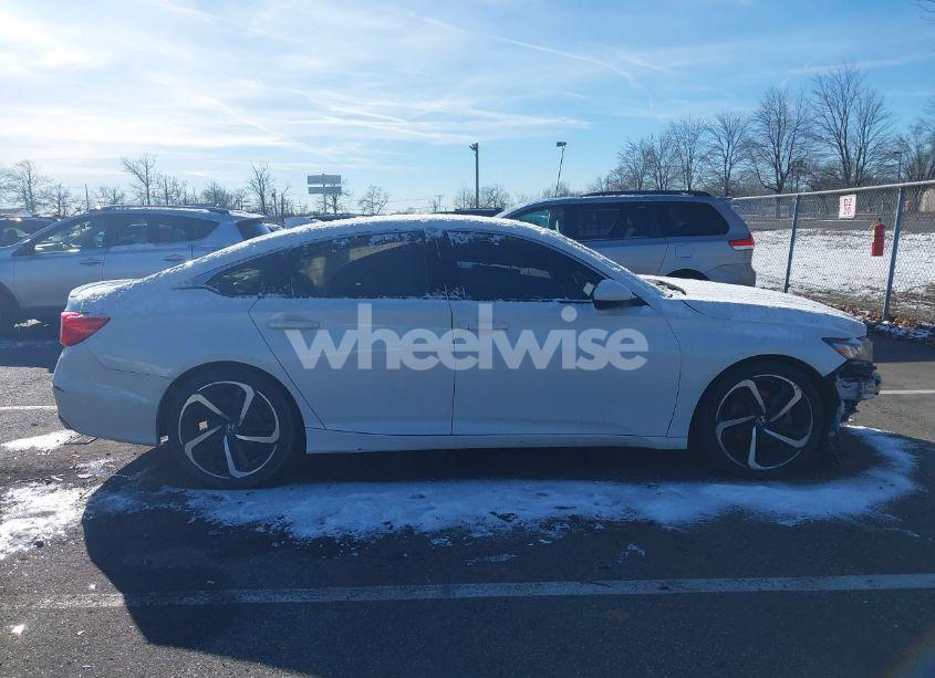 Photo 13 of 2019 Honda Accord SPORT (VIN 1HGCV1F39KA156476)