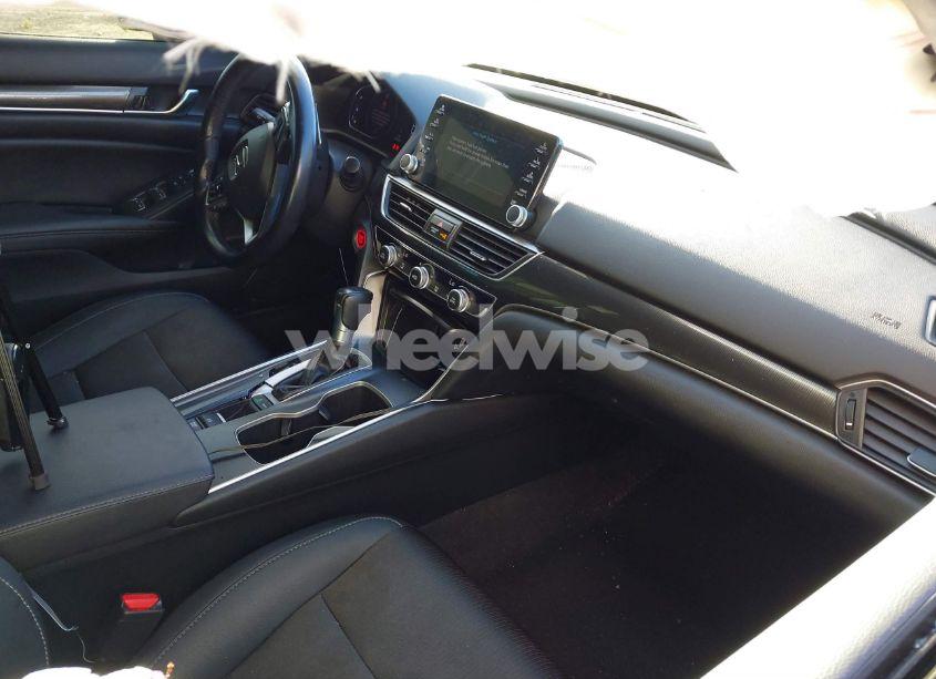 Photo 5 of 2020 Honda Accord SPORT (VIN 1HGCV1F39LA091890)