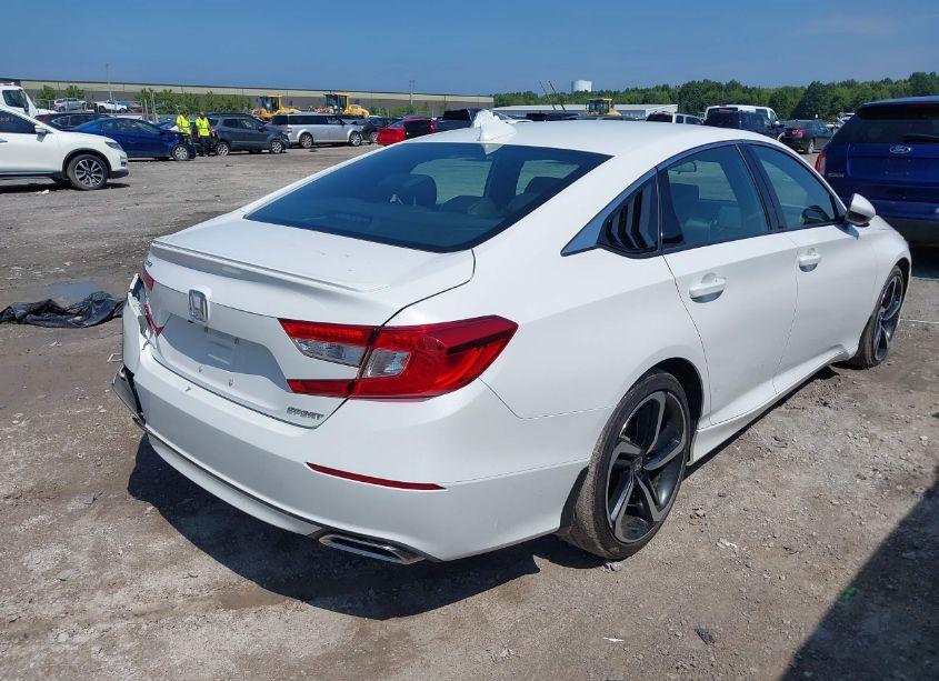 Photo 4 of 2020 Honda Accord SPORT (VIN 1HGCV1F39LA139095)