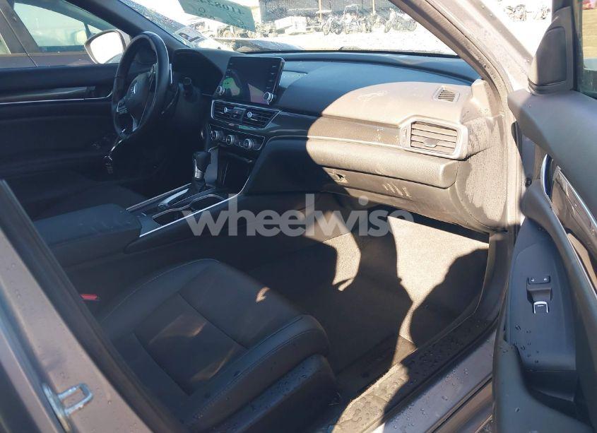 Photo 5 of 2020 Honda Accord SPORT (VIN 1HGCV1F39LA139260)