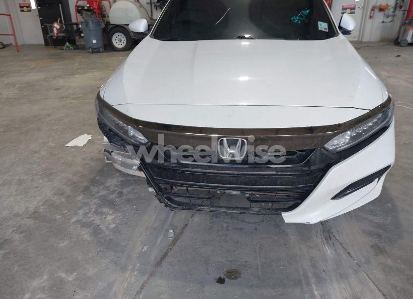 Photo 6 of 2020 Honda Accord SPORT (VIN 1HGCV1F39LA142563)