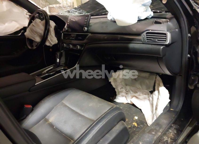 Photo 5 of 2020 Honda Accord SPORT (VIN 1HGCV1F39LA156494)