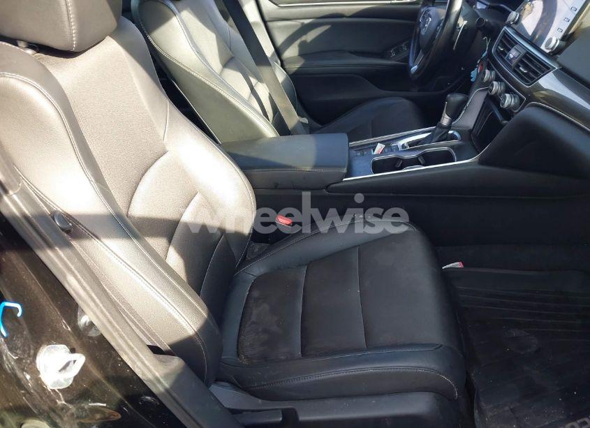 Photo 5 of 2021 Honda Accord SPORT (VIN 1HGCV1F39MA102288)