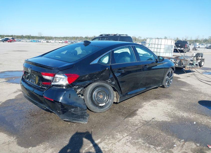 Photo 4 of 2022 Honda Accord SPORT (VIN 1HGCV1F39NA015427)