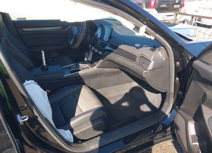 Photo 5 of 2022 Honda Accord SPORT (VIN 1HGCV1F39NA015427)