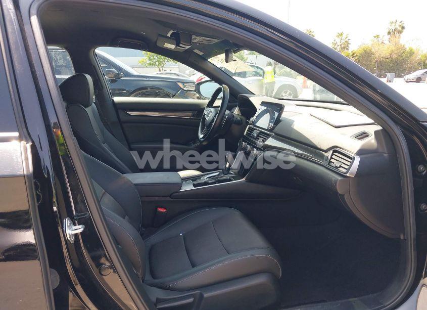 Photo 5 of 2022 Honda Accord SPORT (VIN 1HGCV1F39NA028386)