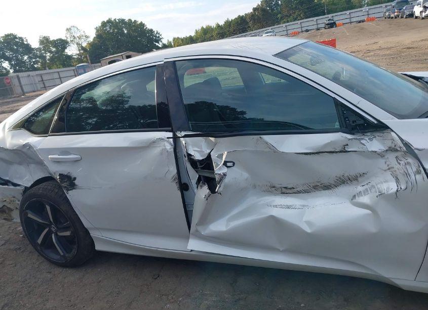 Photo 13 of 2022 Honda Accord SPORT (VIN 1HGCV1F39NA031112)