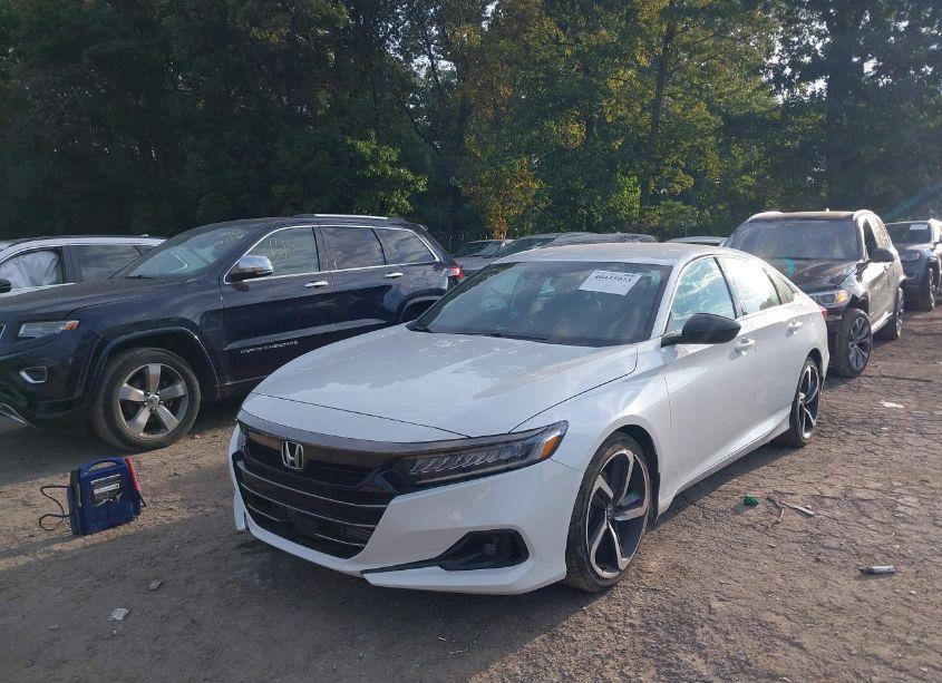 Photo 2 of 2022 Honda Accord SPORT (VIN 1HGCV1F39NA031112)