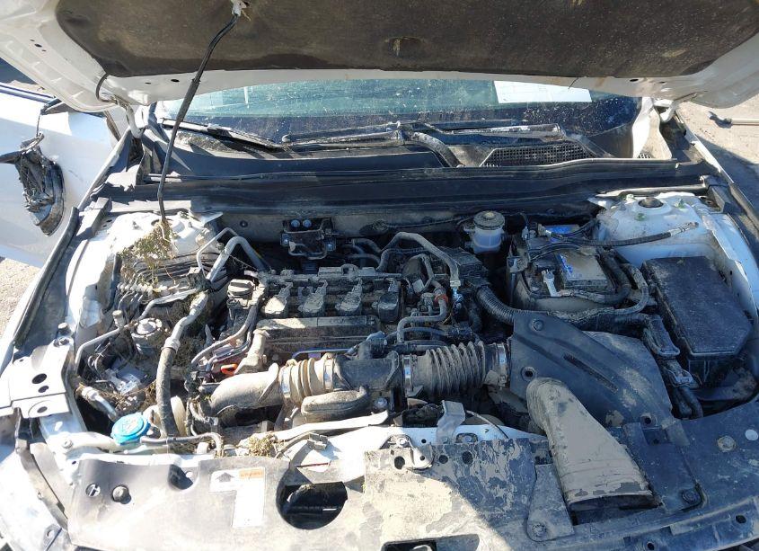 Photo 10 of 2022 Honda Accord SPORT (VIN 1HGCV1F39NA040831)