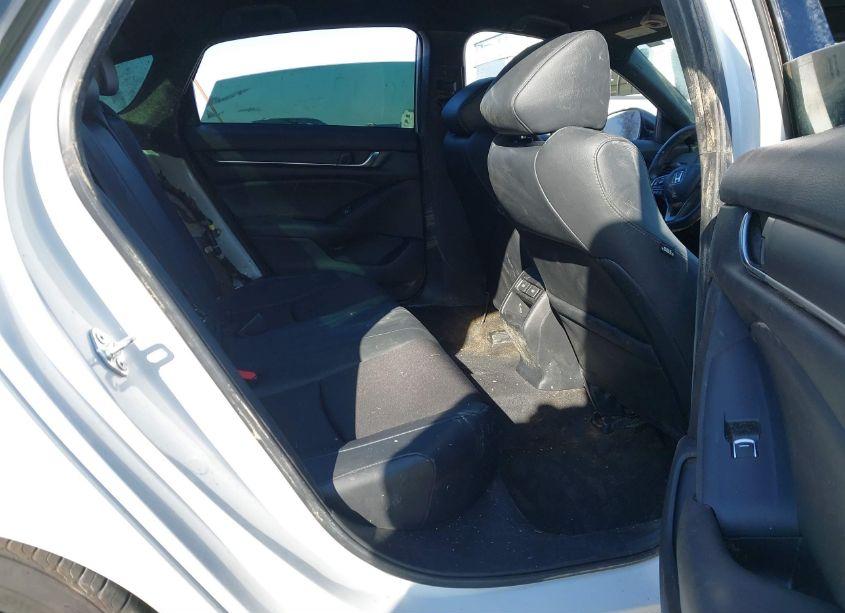 Photo 8 of 2022 Honda Accord SPORT (VIN 1HGCV1F39NA040831)