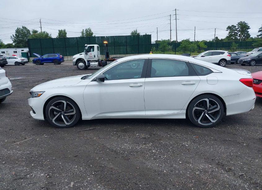 Photo 14 of 2022 Honda Accord SPORT (VIN 1HGCV1F39NA043096)