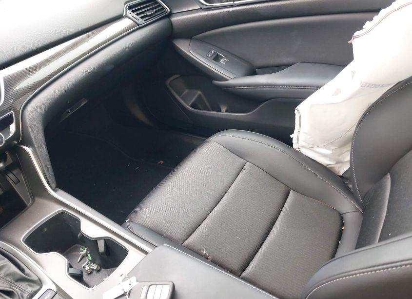 Photo 5 of 2022 Honda Accord SPORT (VIN 1HGCV1F39NA043096)