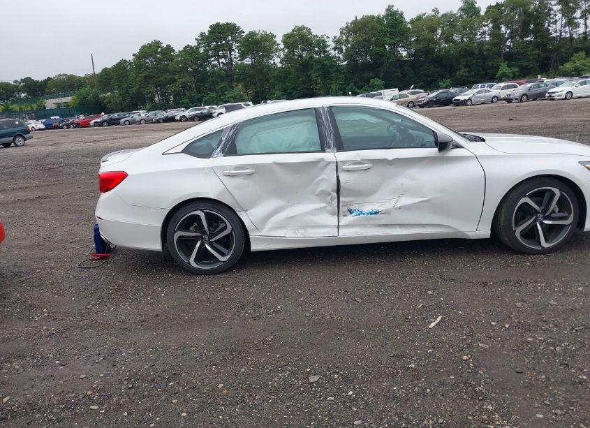 Photo 6 of 2022 Honda Accord SPORT (VIN 1HGCV1F39NA043096)