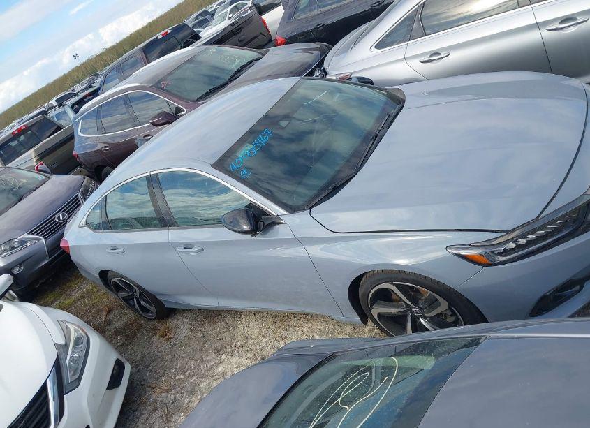 Photo 13 of 2022 Honda Accord SPORT (VIN 1HGCV1F39NA066281)