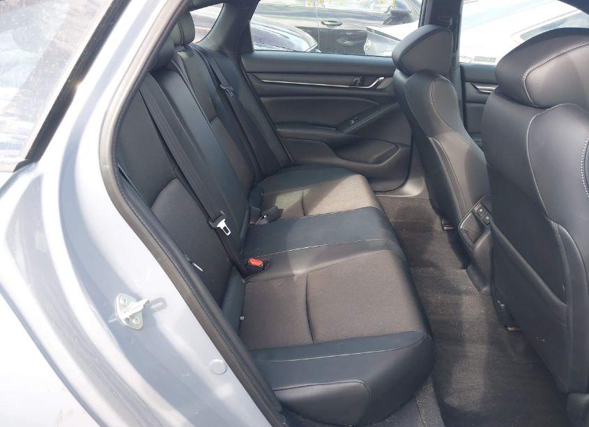 Photo 8 of 2022 Honda Accord SPORT (VIN 1HGCV1F39NA066281)