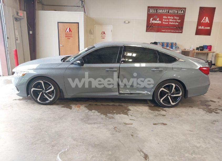 Photo 15 of 2022 Honda Accord SPORT (VIN 1HGCV1F39NA083842)